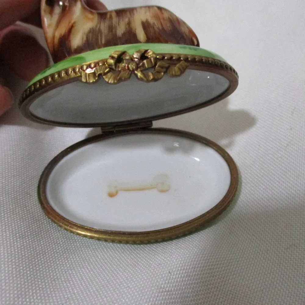 PEINT MAIN LIMOGES FRANCE Porcelain TERRIER DOG BOX w BONE